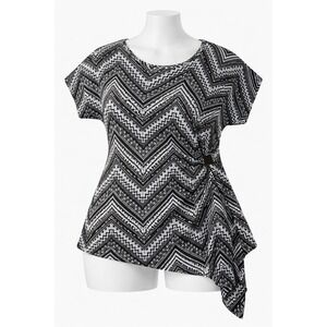 C'est La Vie Blouse Women M Black White Chevron Tribal Print Asymmetrical Tunic